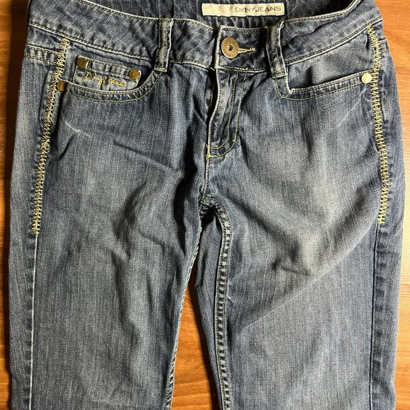 Woman’s Jeans by DKNY Size 4 (32) - Picture 3 of 8